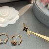 692fd13b99f2d84055c89f22 New Arrival Louis Vuitton LV Mother-of-Pearl Clover Double Flower Ring Set, Minimalist and Elegant Style, Classic Versatile Jewelry, Premium German-Imported V Gold Plated with Thick Gold Coating, Default Rose Gold, Available in Yellow and White Gold