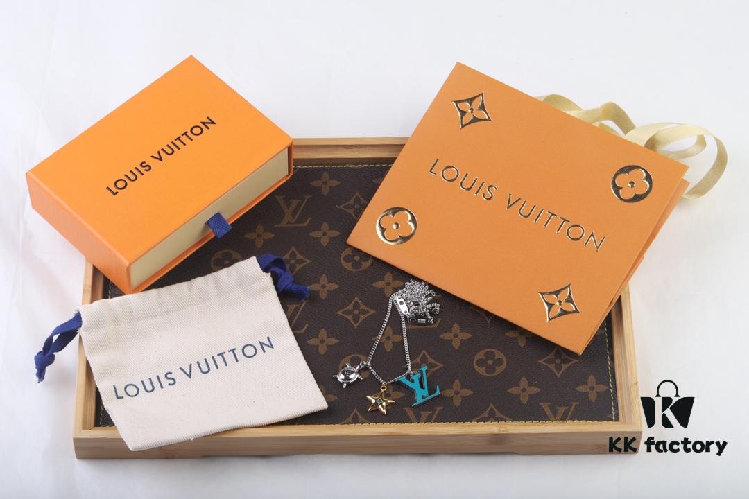 692fd16999f2d84055c89f82 Louis Vuitton Aquatics Enamel Starfish and Turtle Necklace