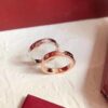 【Top-tier Purchasing】👑Cartier Single Diamond Letter Ring, Ultra-precise Craftsmanship, Exclusive Customization, Premium Wide Version, CNC Engraving, Selected German Imported S925 Sterling Silver with Thick Gold Plating, Available in Rose Gold and Platinum