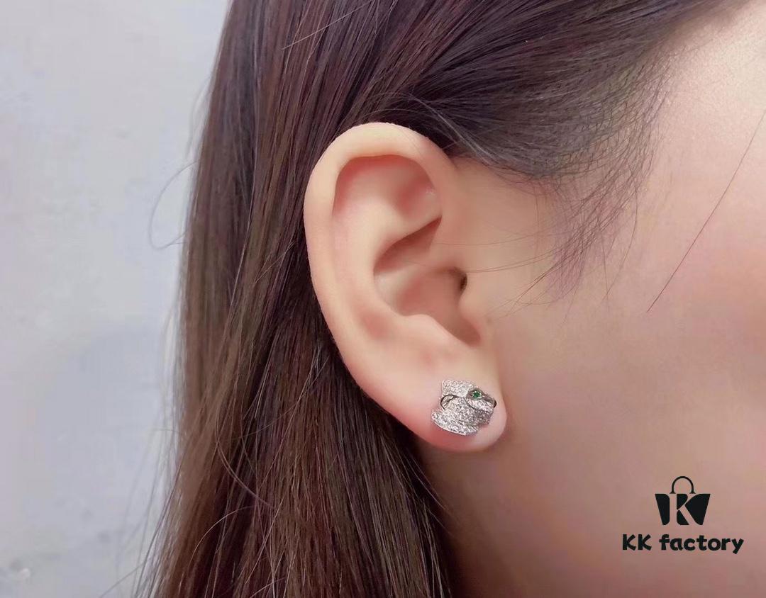 692fd1bf99f2d84055c8a060 Cartier Luxury Panther Head Stud Earrings, Clip-on Design, Elegant and Noble, Classic Aristocratic Style, Fully Paved with AAAA Sparkling Cubic Zirconia, 18K Gold Plated Finish