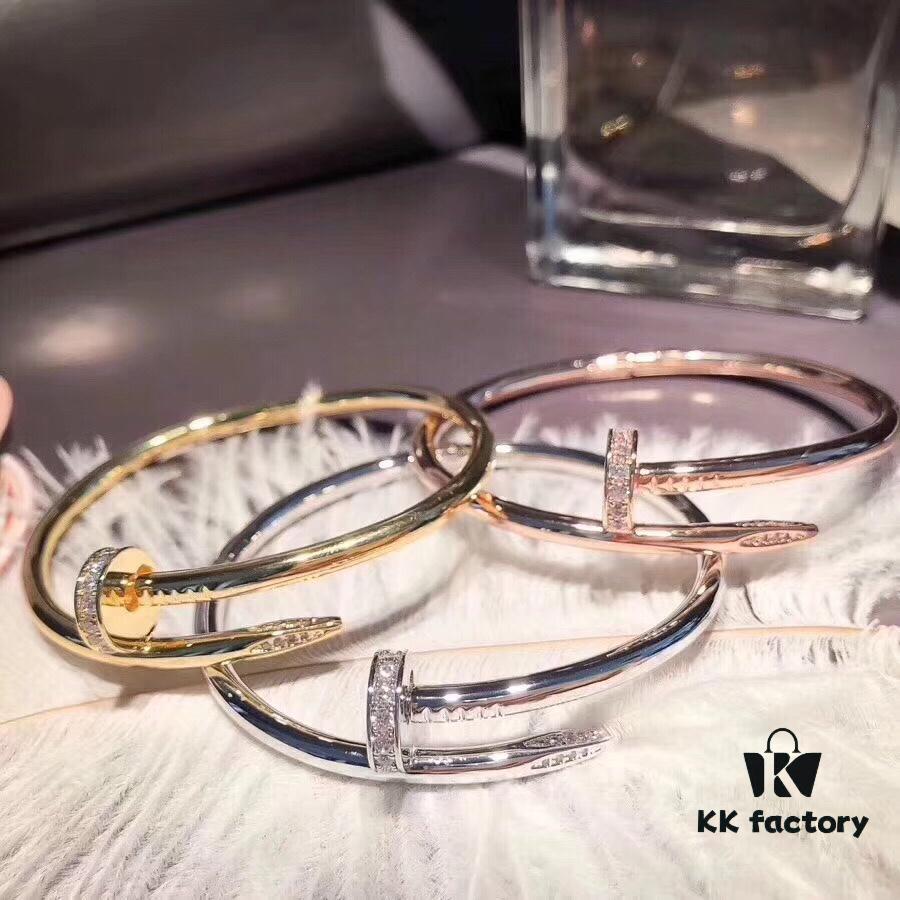 692fd1c299f2d84055c8a067 Cartier Cartier Nails Bracelet, Simple and Individual, Without Excessive Decoration, With the Iconic Nail Design That Expresses Confidence and Independent Spirit, Highlighting Personal Uniqueness! Distinctive Lines Combine Modernity and Bold Creativity! The Rose Gold Color Is Very Versatile and Can Be Paired with Other Bracelets or Bangles for a Stylish and Capable Look!