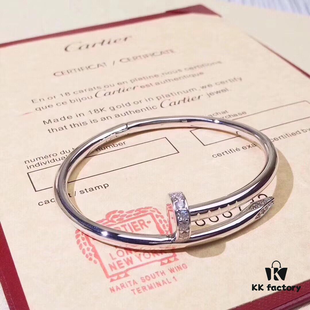 692fd1c399f2d84055c8a069 Cartier Cartier Nails Bracelet, Simple and Individual, Without Excessive Decoration, With the Iconic Nail Design That Expresses Confidence and Independent Spirit, Highlighting Personal Uniqueness! Distinctive Lines Combine Modernity and Bold Creativity! The Rose Gold Color Is Very Versatile and Can Be Paired with Other Bracelets or Bangles for a Stylish and Capable Look!