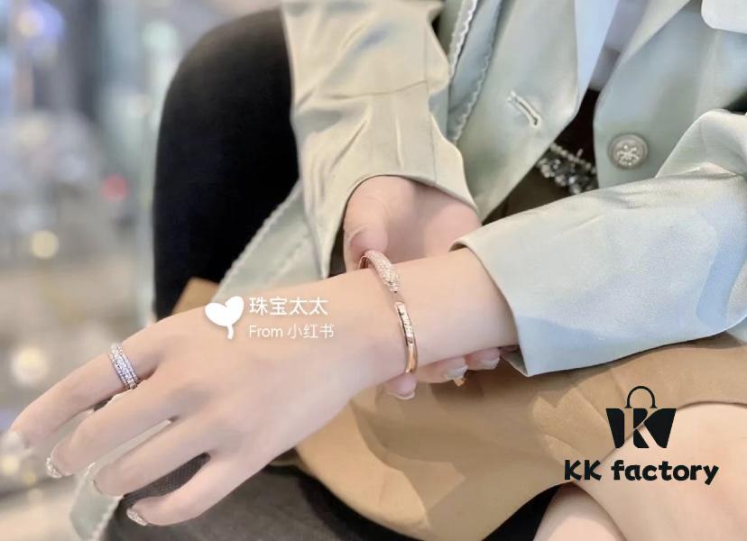 692fd1ee99f2d84055c8a0e7 New Arrival V Gold Plated with Mimi Gold CNC Hand-Set Diamond Cartier Style Slim Half-Pave Panther Bracelet, Size 16.17