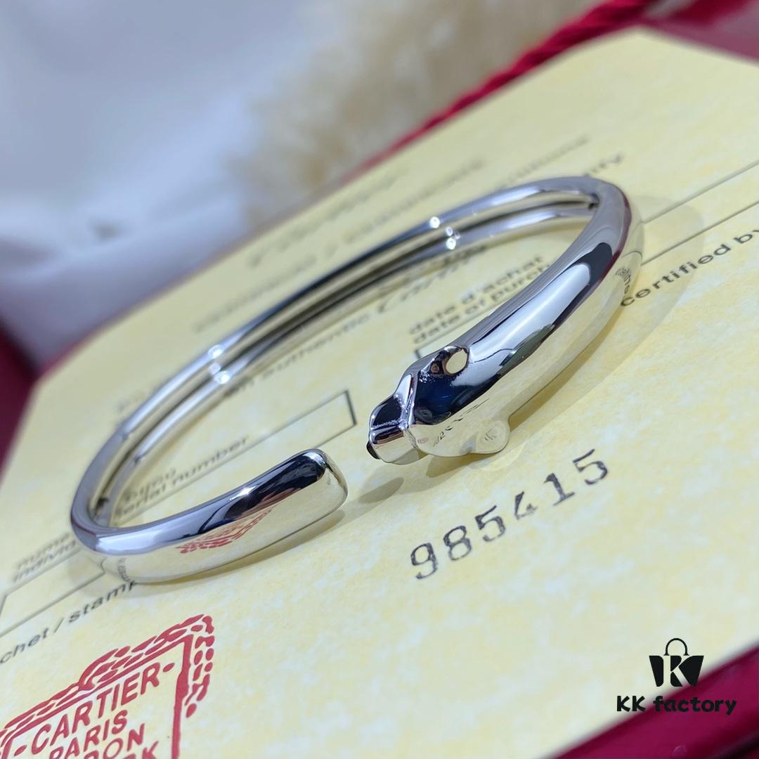 692fd1f499f2d84055c8a0f7 New Arrival V Gold Plated 18K Mimetic Gold CNC Hand-Set Diamond Cartier Thin Smooth Leopard Bangle, Ultra Thick and Imposing Leopard Design, Unisex Couple Bracelet