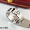 692fd1ff99f2d84055c8a116 Available in three colors: gold, rose gold, and silver; two styles: with or without diamonds, wide or narrow band; sizes from 5 to 11