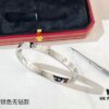 Available in three colors: gold, rose gold, and silver; two options: with or without diamonds; six sizes: 16, 17, 18, 19, 20, 21