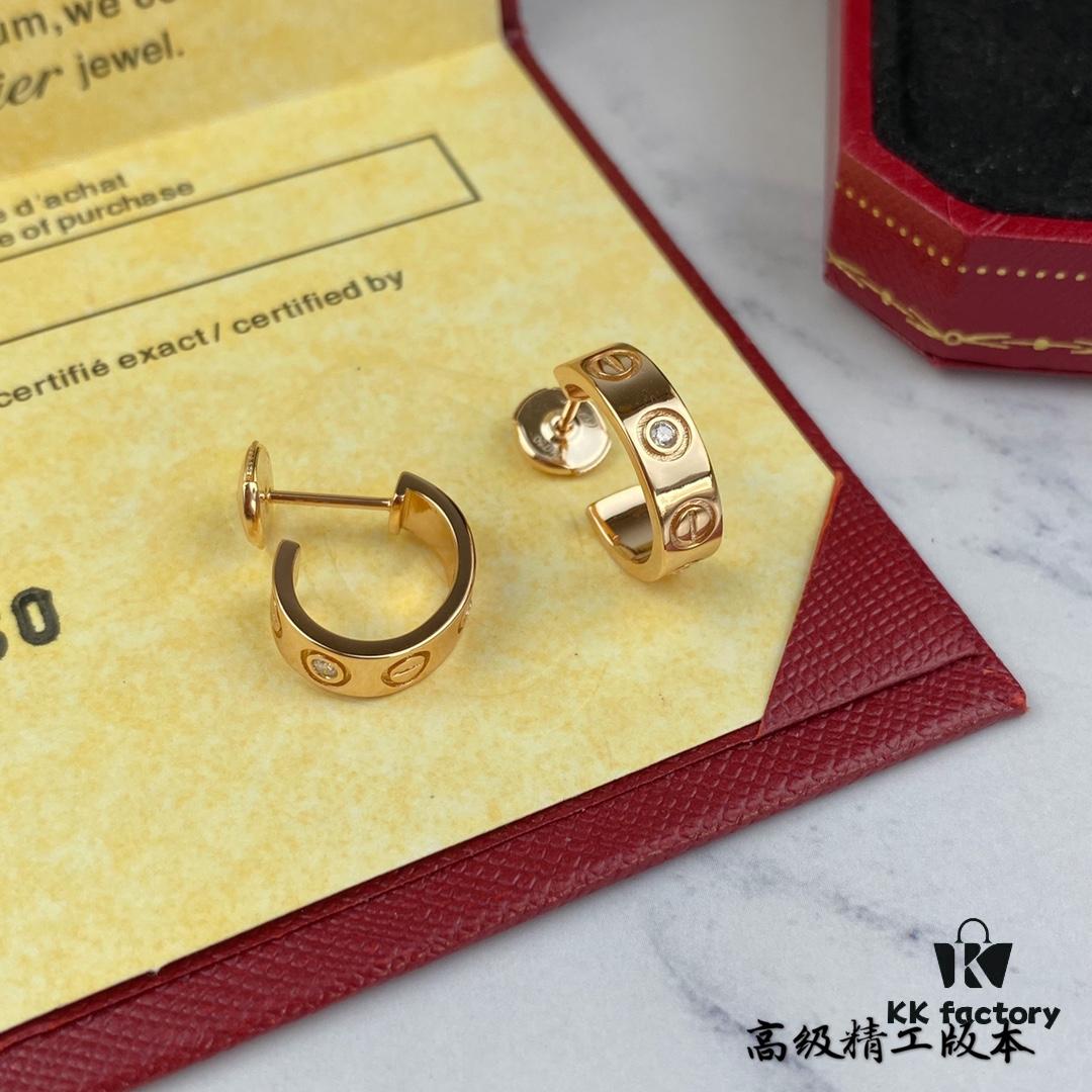 👑Cartier LOVE Earrings, Classic Design with Flying Saucer Ear Plugs, [Top-Tier Replica]👄 Classic Cartier Love Series, Smooth Screw Motif, Single Diamond Stud Earrings in Rose Gold, Platinum, or Yellow Gold – Three Colors Available, Highest Quality on Market. 5658085