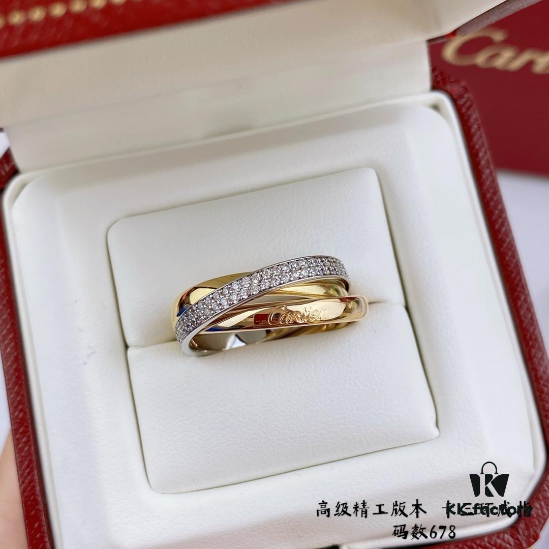 692fd22199f2d84055c8a154 V Gold Material Cartier Trinity Ring 💍 A Classic Diamond Ring Embracing Symmetrical Elegance