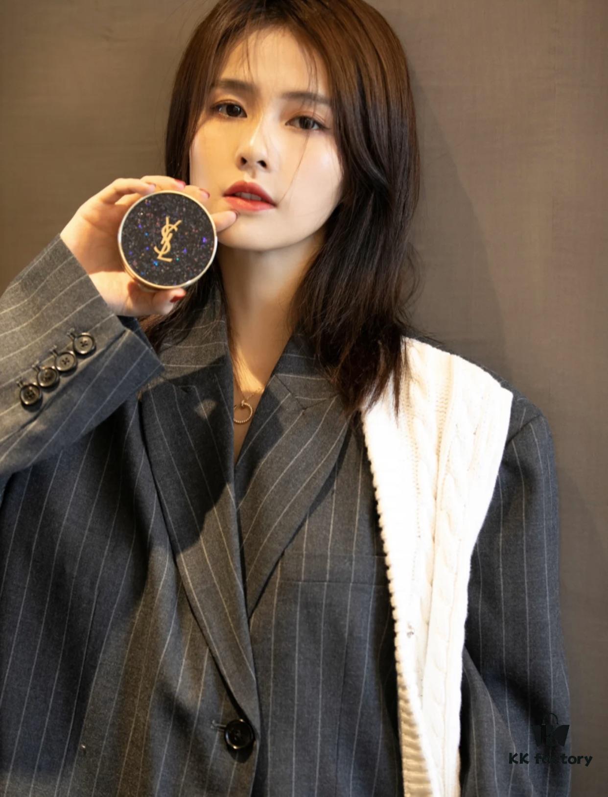 A Set of Wearing Images, Super Beautiful Style ❤️