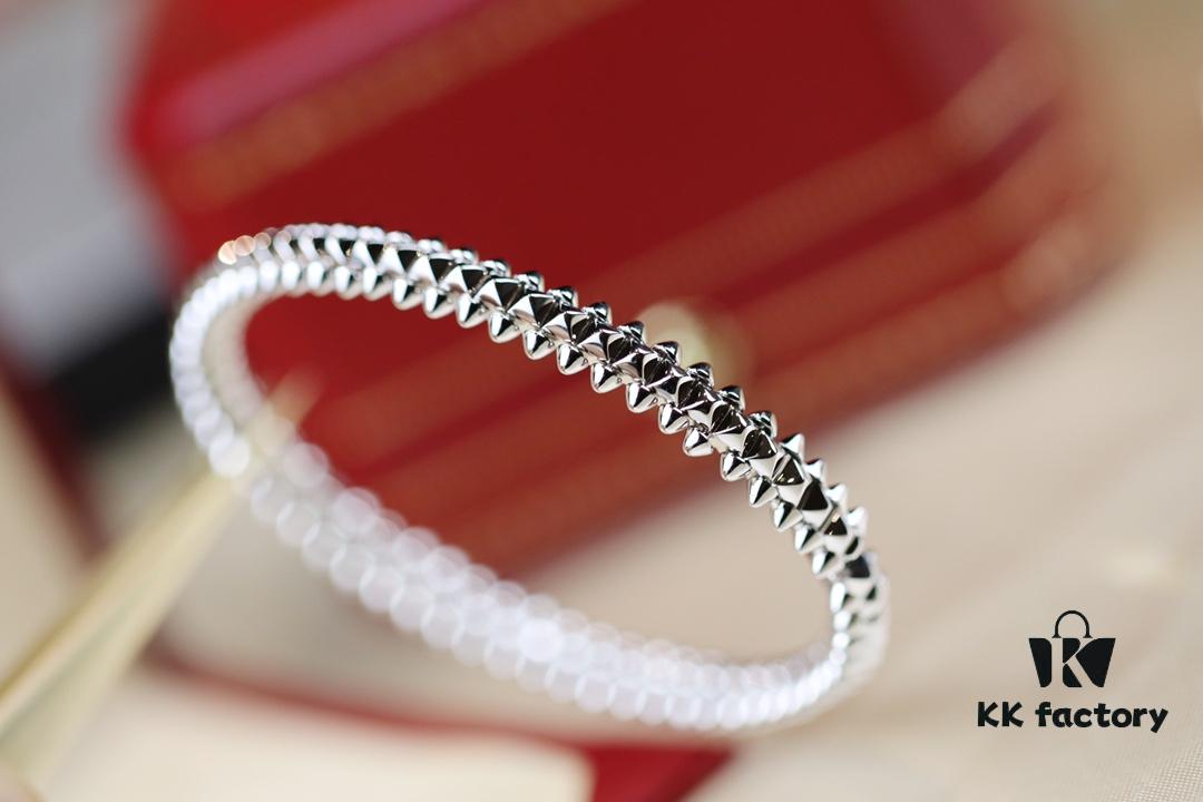 692fd24199f2d84055c8a19e Cartier New Arrival Bracelet with Neutral and Bold Design