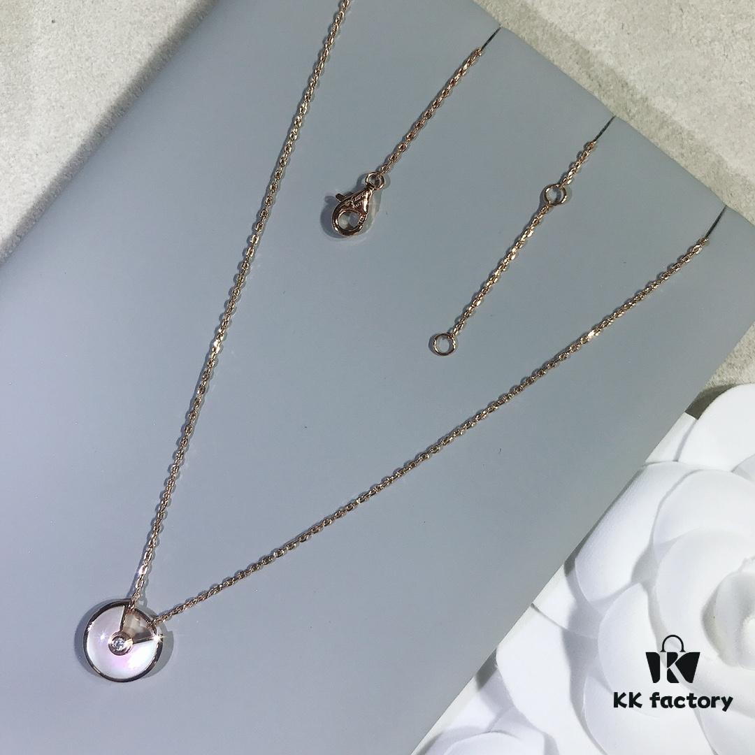 692fd26e99f2d84055c8a1ee Carter Amulette Pendant Necklace - White Mother-of-Pearl (Love Charm)