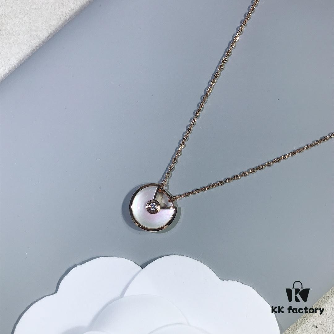 692fd26f99f2d84055c8a1f1 Carter Amulette Pendant Necklace - White Mother-of-Pearl (Love Charm)