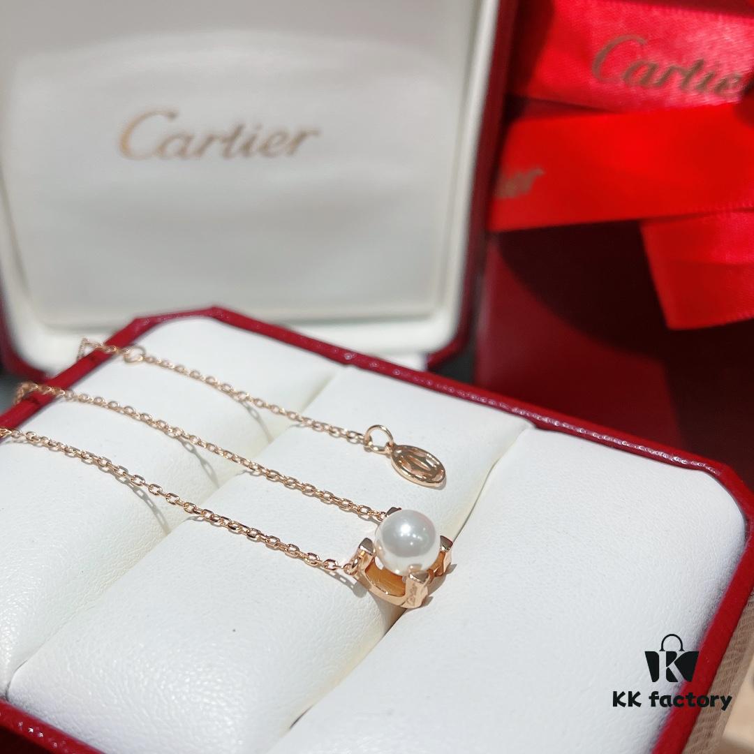 Exquisite and Substantial Cartier-style Pearl Horn Necklace, Sterling Silver Material [Gold-plated Craftsmanship]