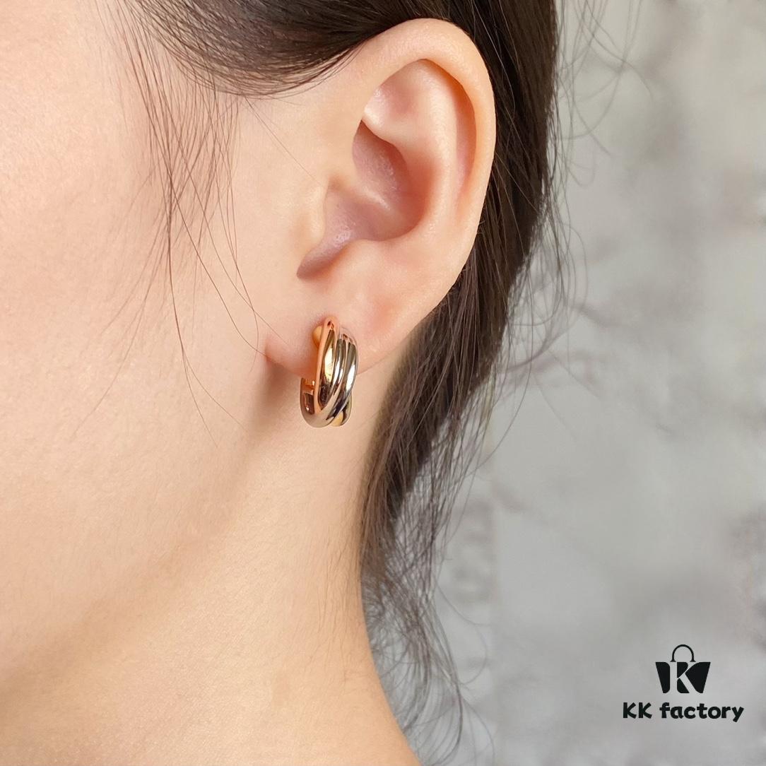 692fd36b99f2d84055c8a38e Color-Split Plating Cartier Trinity Triple Ring Diamond-Free Earrings, Another Classic Piece Perfectly Embodies Symmetrical Elegance and Grace, Highly Comfortable to Wear and Resistant to Snagging
