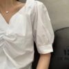 692fd36e99f2d84055c8a392 Elegant and Simple Collarbone Chain – A Timeless Accessory That Appeals to Every Woman