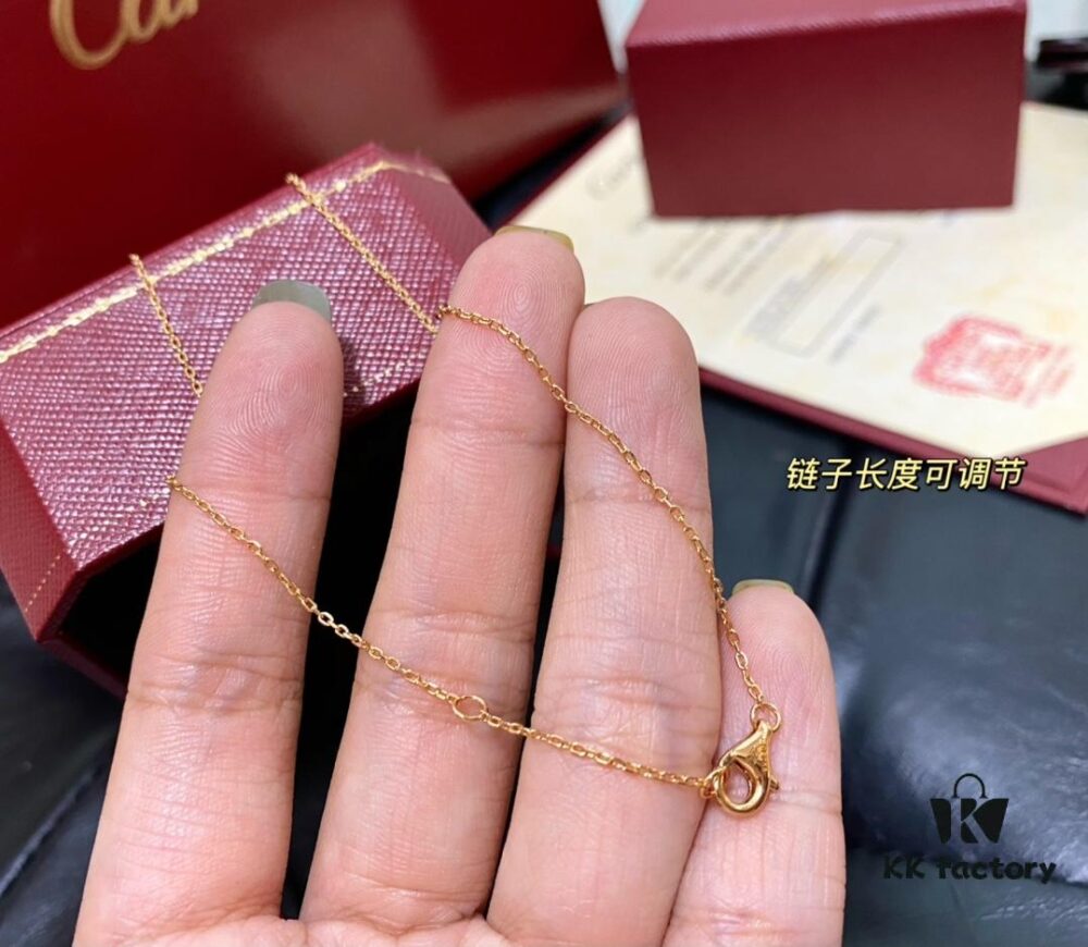 Another set of real shots for the chain. The entire chain is substantial in weight! Features a small clasp for adjustable length, making it eye-catching yet traditional to wear, with a unique design that stands out.