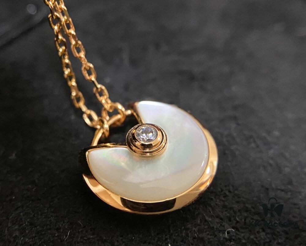 692fd38199f2d84055c8a3b8 Note ️ The diamond-inlaid area is perfectly smooth with no pitting, polished to boutique-level finish; please see the actual photos