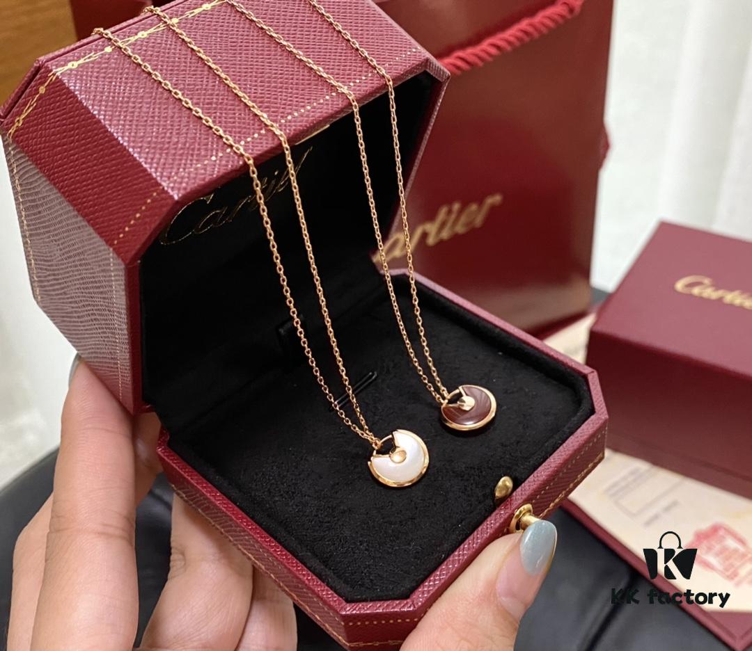 Two-color design, feel the overall texture; simple style matches any outfit – a must-have for everyone, definitely not a cheap imitation!
