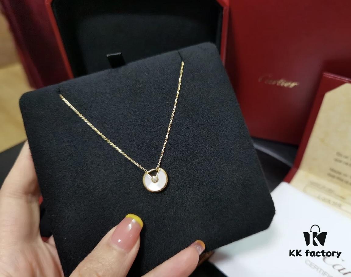 692fd39399f2d84055c8a3d6 Props Can Easily Win You Over, Truly a Classic – Effortlessly Unique in Every Shot! The Amulet Collection Carries Beautiful Symbolism of Protection, Perfect for Gifting to Close Friends