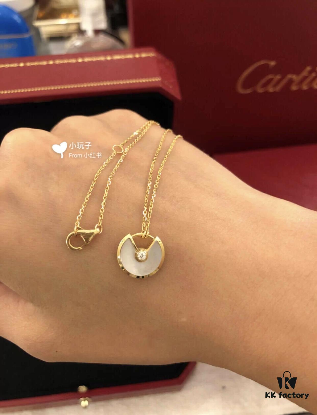 692fd3a099f2d84055c8a3ea Classic Amulet Necklace, a Timeless Piece I've Worn for Four Years – Effortlessly Matches Any Style