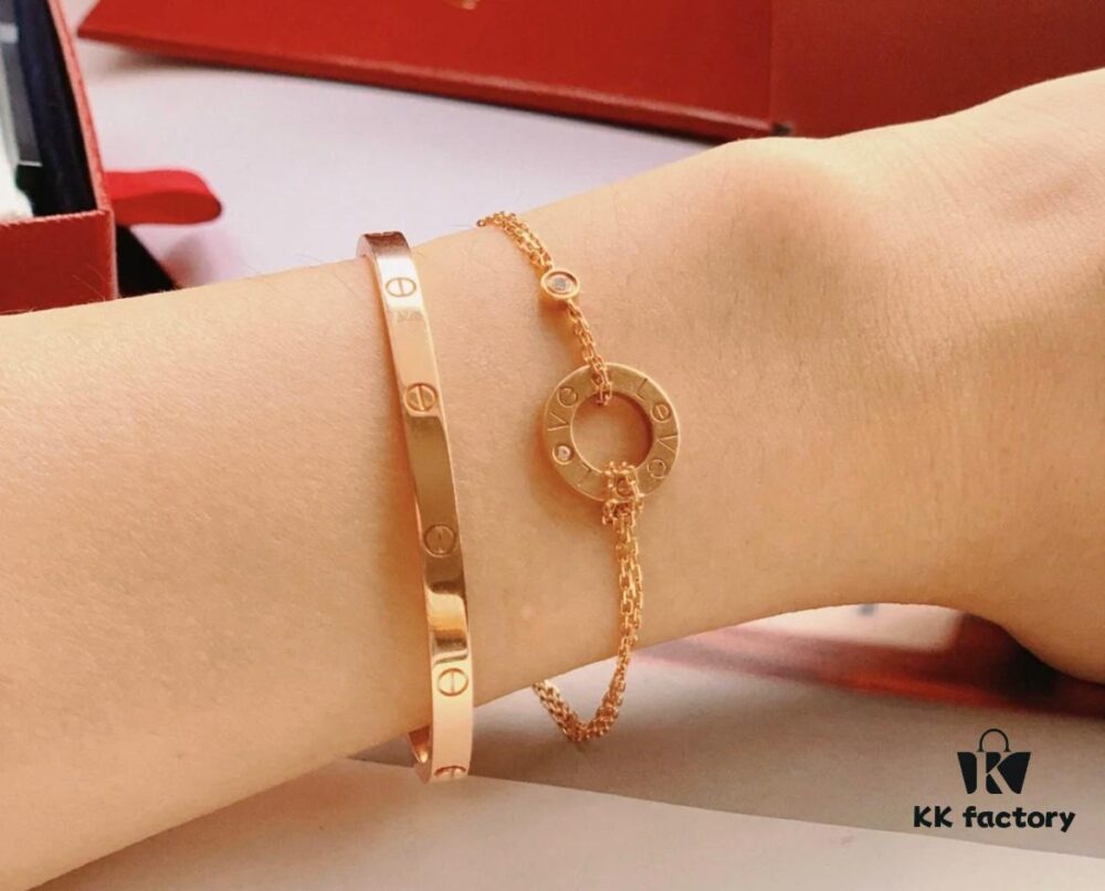 692fd44399f2d84055c8a4df CNC High-End Cartier Narrow Smooth LOVE Bracelet