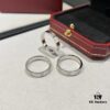 So beautiful! Slim-width eternity ring, every detail exudes sophistication.