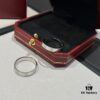 So beautiful! Slim-width eternity ring, every detail exudes sophistication.