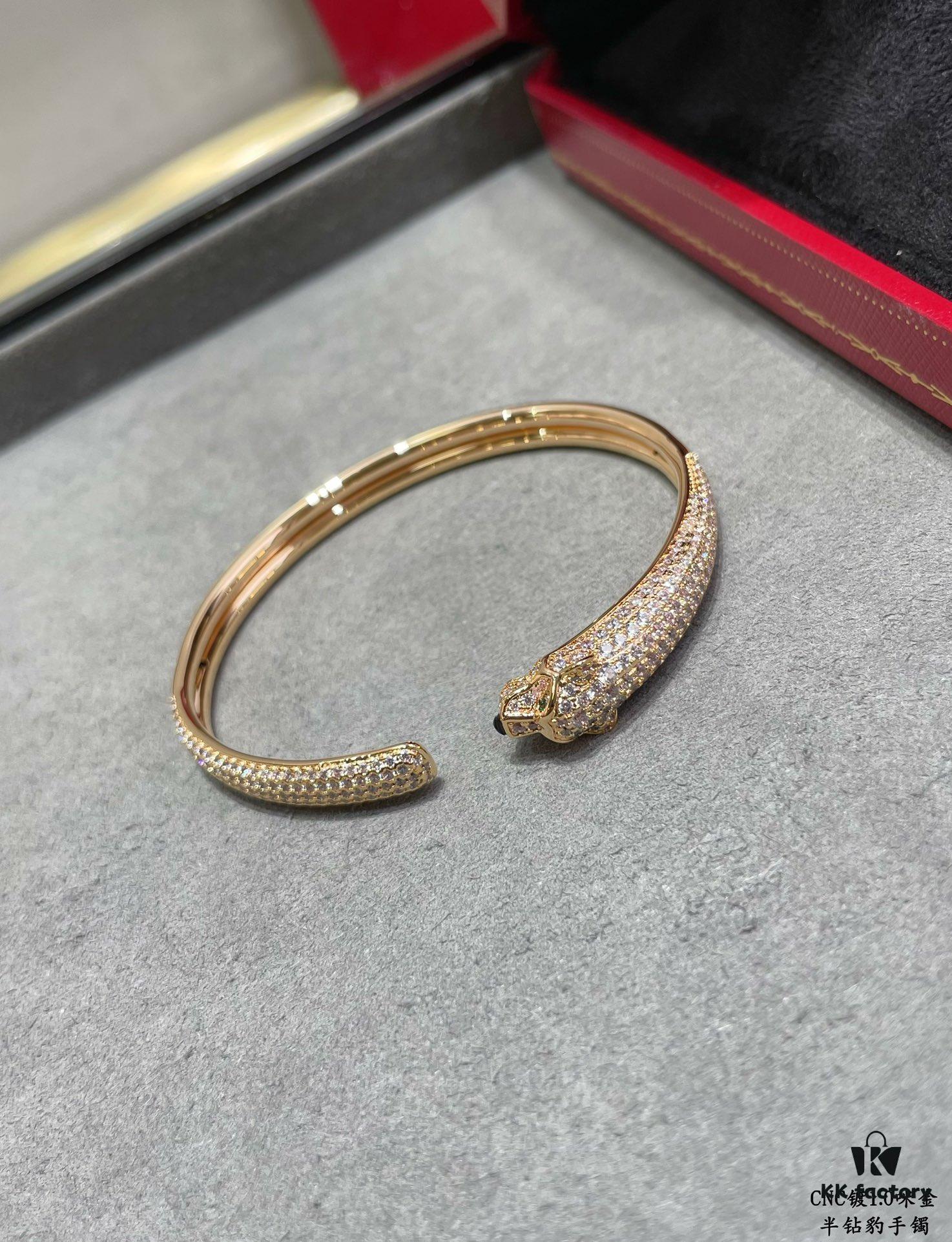 692fd4f699f2d84055c8a5e5 CNC Hand-Set Diamond Cartier Thin Full-Diamond Panther Bracelet, Ultra Solid and Imposing Panther Design, Unisex Couple's Style