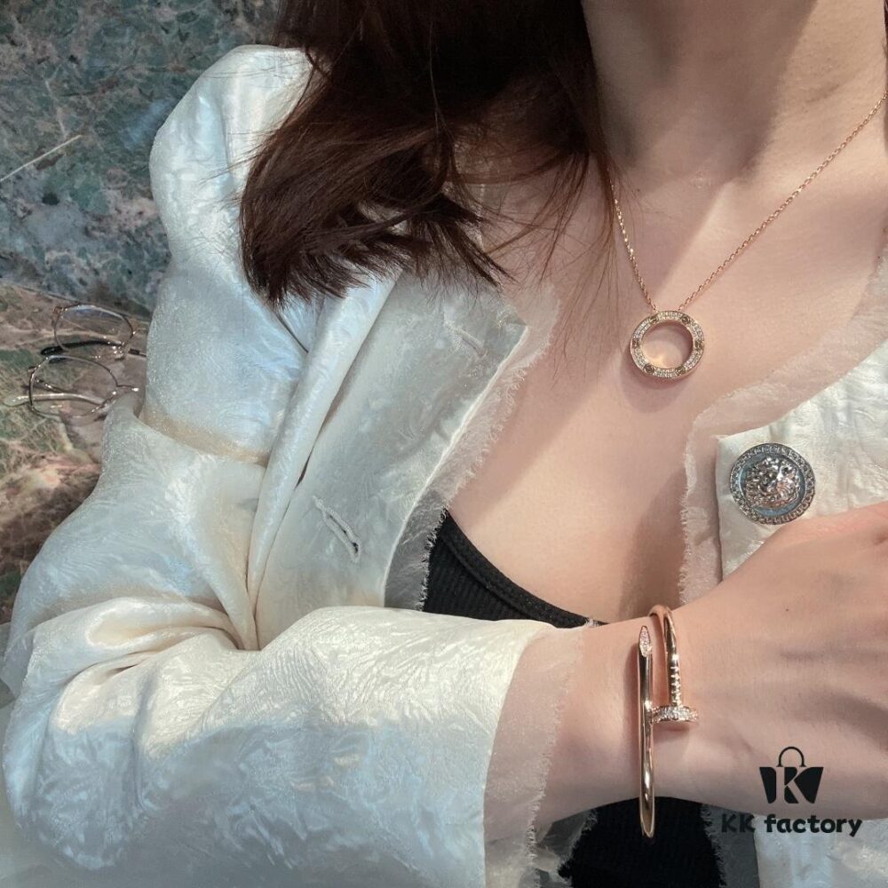 692fd50299f2d84055c8a5fe Cartier Classic Luxury Items 💎