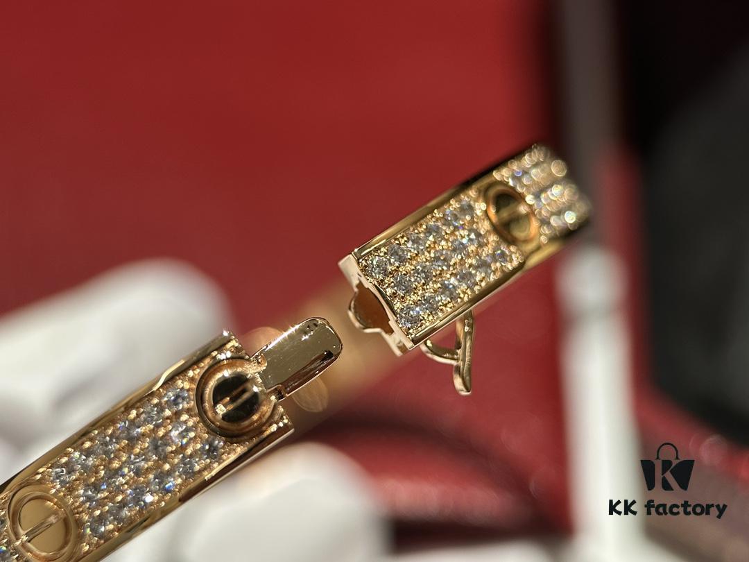 692fd50d99f2d84055c8a612 Cartier-style Screw Diamond Bracelet, Full Pavé Wide Design, Hand-set Imported Zirconia, Thick 18K Plating, Luxurious Texture