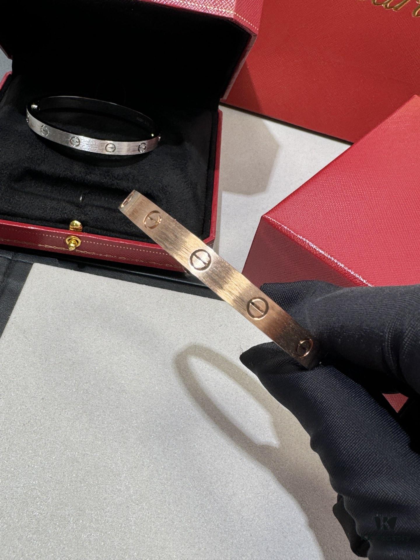 692fd53599f2d84055c8a65e Cartier New Brushed Bracelet ❤️