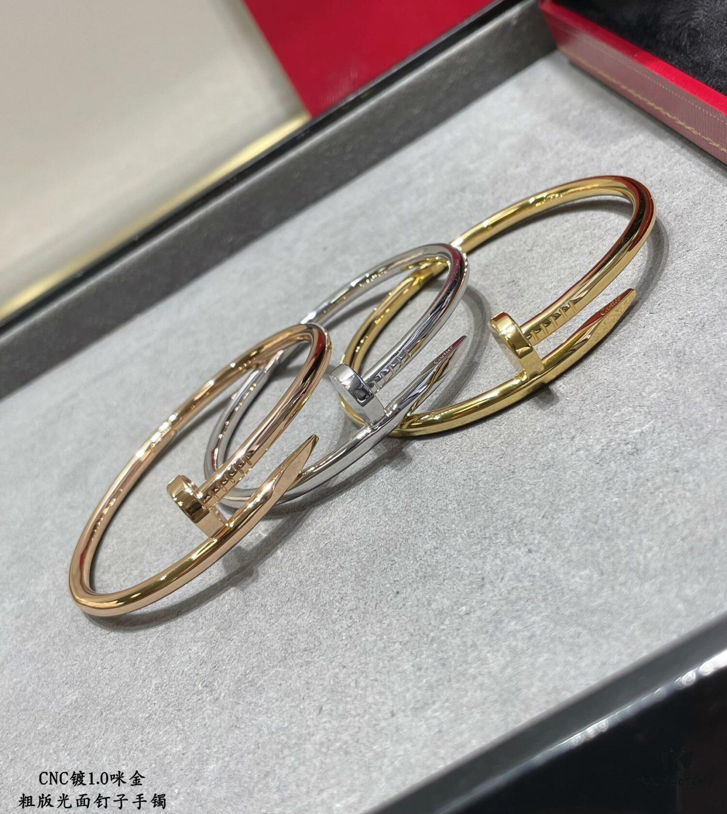 692fd53d99f2d84055c8a66d V Gold Plated 1.0mm Gold DB Original Engraving CNC Version Cartier Polished Nail Bracelet 😘😘😘💗🎁 💎Cartier Juste un Clou Nail Bracelet Classic Design Available in Three Colors Perfect Gift for Couples (Let's Nail It Together)