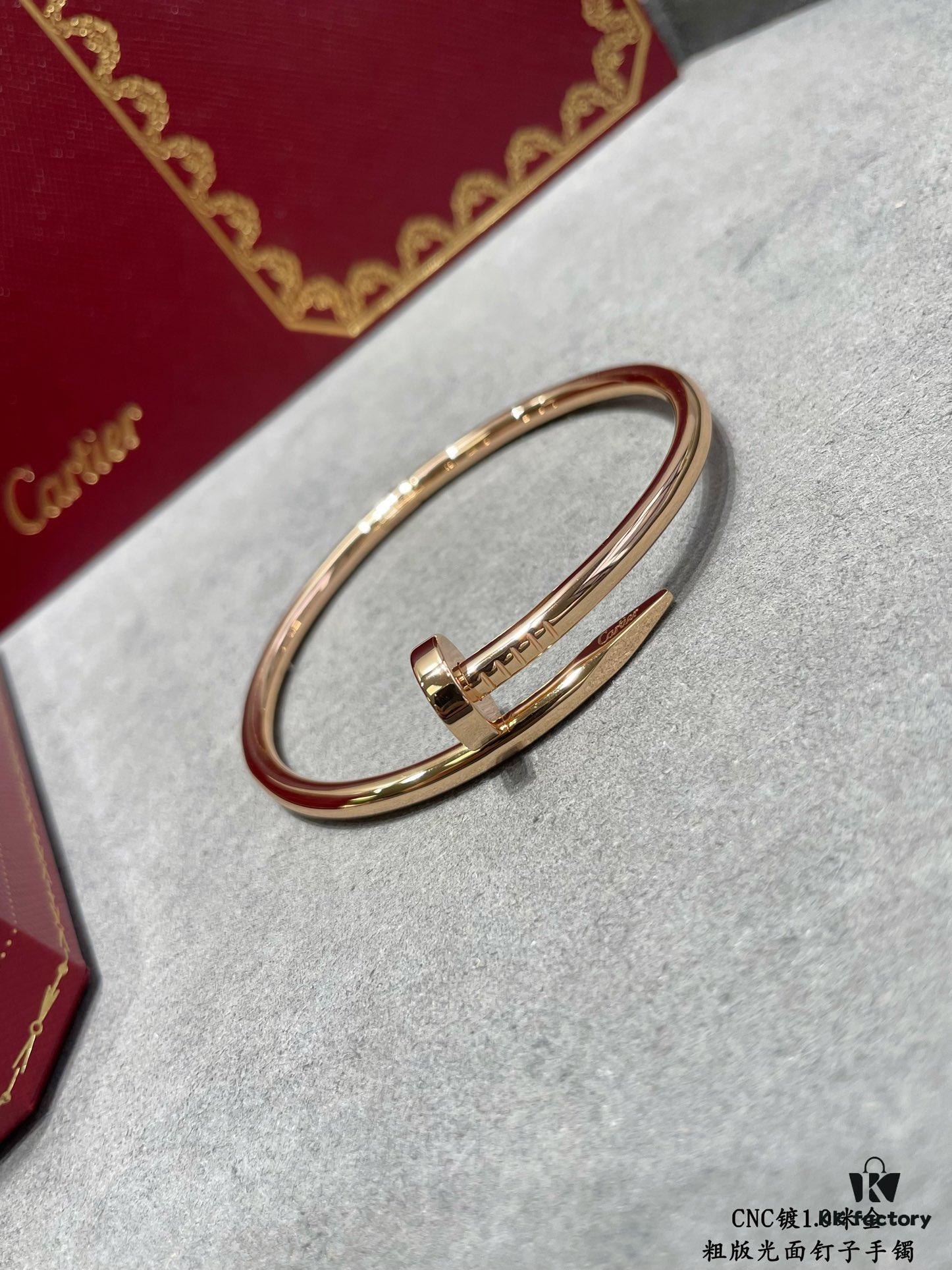 692fd53d99f2d84055c8a66e V Gold Plated 1.0mm Gold DB Original Engraving CNC Version Cartier Polished Nail Bracelet 😘😘😘💗🎁 💎Cartier Juste un Clou Nail Bracelet Classic Design Available in Three Colors Perfect Gift for Couples (Let's Nail It Together)