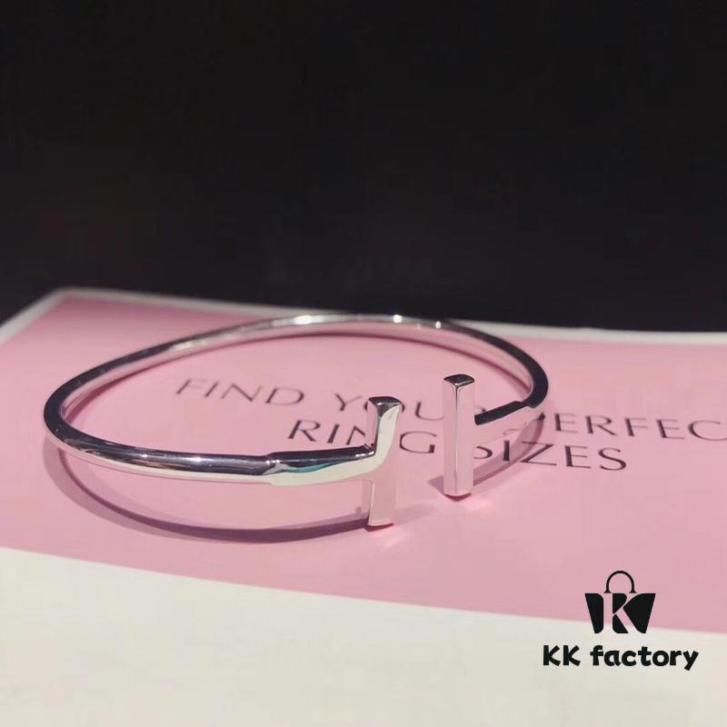692fd55099f2d84055c8a692 Tiffany No-Diamond Double T Memory Bracelet, Cabinet Quality, ZP Mold Making, CNC Logo Engraving, 925 Pure Silver Material, Two Colors Available