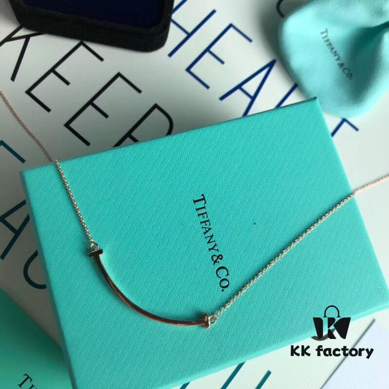 692fd55b99f2d84055c8a6b0 Tiffany & Co. Smile Pendant Necklace in Rose Gold Plated 925 Sterling Silver