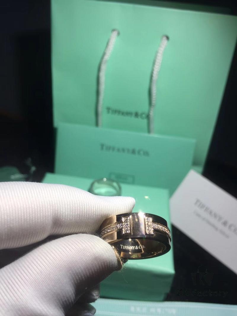692fd57099f2d84055c8a6e5 Bestselling Tiffany Classic Double-T Ring with CNC-Set Diamonds in Rose Gold and White Gold