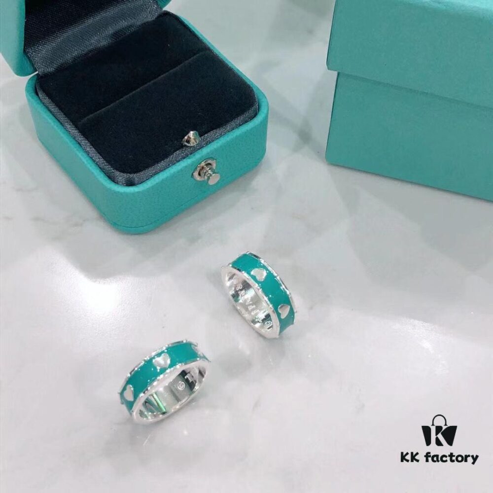 692fd5fc99f2d84055c8a80c Tiffany & Co. Classic Enamel Green Heart Ring in 925 Sterling Silver