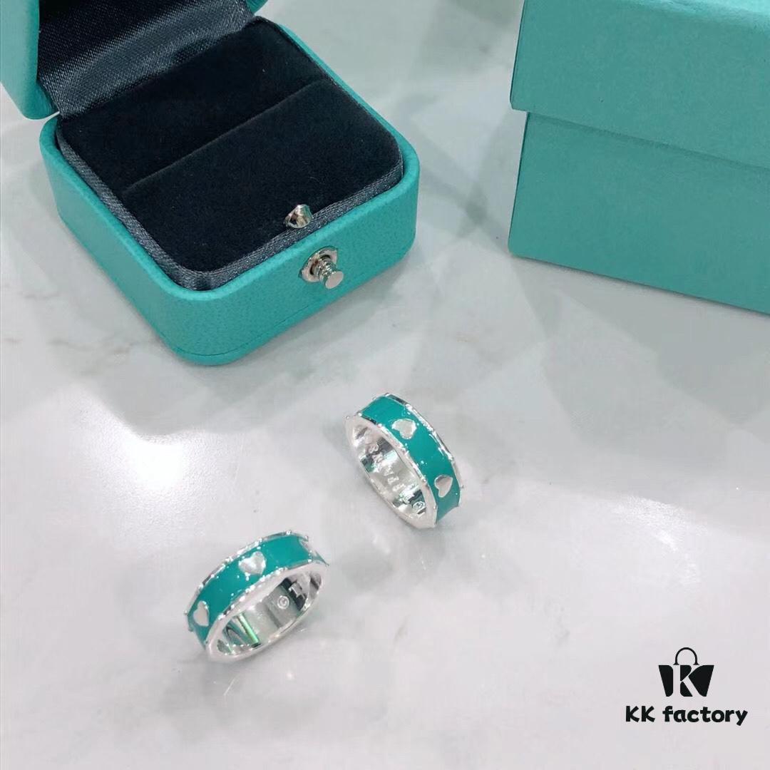 692fd5fc99f2d84055c8a80c Tiffany & Co. Classic Enamel Green Heart Ring in 925 Sterling Silver