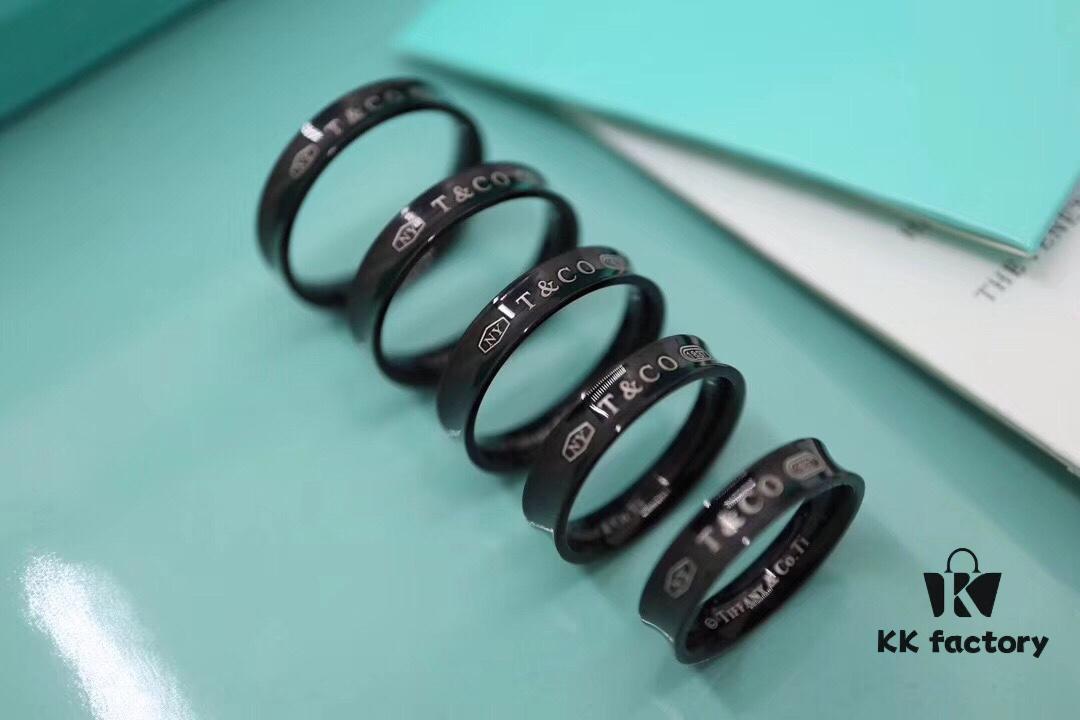 692fd64199f2d84055c8a8a3 Tiffany & Co. 1037 Titanium Ring 🌷🌷 The Tiffany 1837™ Collection, engraved with the founding year of Tiffany, is perfectly interpreted through smooth curves and elegant contours. This sophisticated ring is a timeless classic. An ideal choice for couples 👫, best friends, or as a single band 💒. Made of titanium, hypoallergenic.