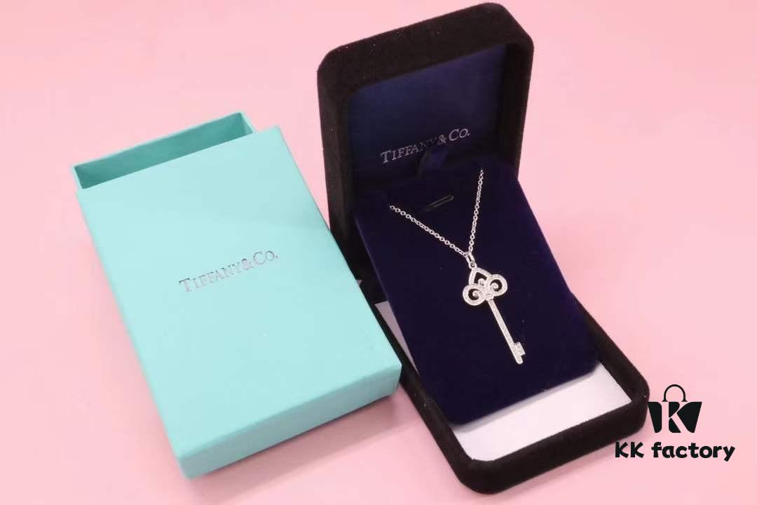 692fd67b99f2d84055c8a92a Tiffany Keys Series Bestselling Key Sweater Chain