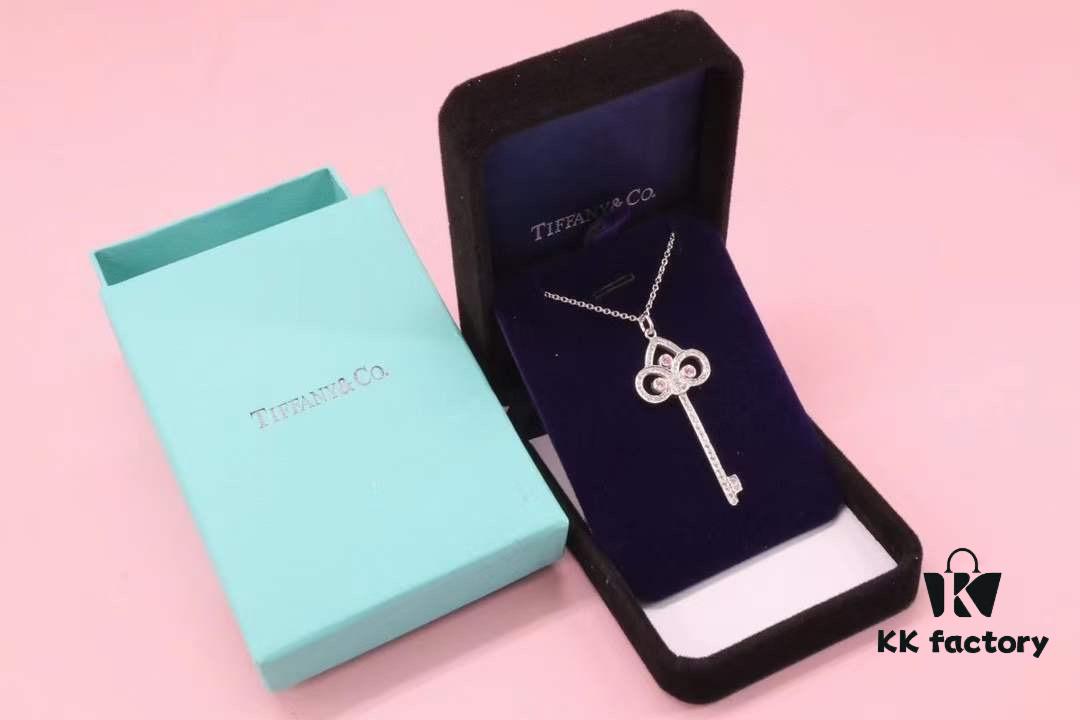 692fd67b99f2d84055c8a92b Tiffany Keys Series Bestselling Key Sweater Chain