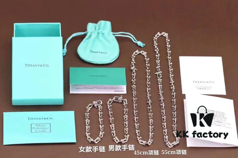 692fd6bf99f2d84055c8a9b4 New Arrival 💗 Horseshoe U-Shaped Necklace and Bracelet Set in 925 Silver, Non-Fading! Tiffany & Co. Style Silver U-Clasp Couple Matching Set