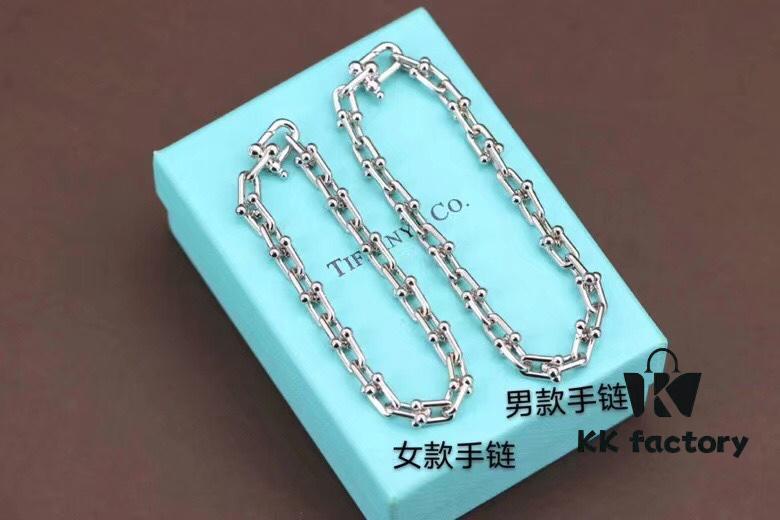 692fd6bf99f2d84055c8a9b6 New Arrival 💗 Horseshoe U-Shaped Necklace and Bracelet Set in 925 Silver, Non-Fading! Tiffany & Co. Style Silver U-Clasp Couple Matching Set