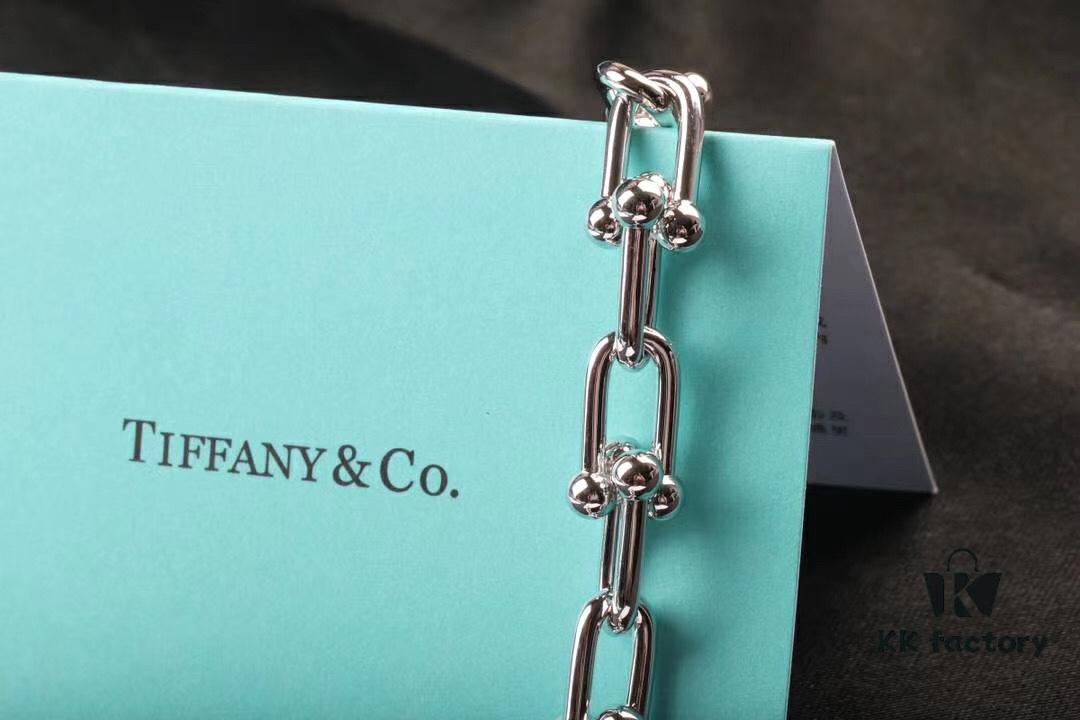 692fd6e199f2d84055c8a9f8 Smooth Bamboo Joint Bracelet - Tiffany-style Link Bracelet, Titanium Material with Vacuum Thick Electroplating in White Gold, Unisex Wear, HardWear Series Combining Elegance and Edginess