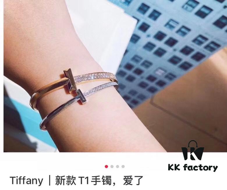 692fd6e899f2d84055c8aa0b Tiffany 2020 T1 Collection Wide Half-Diamond Bracelet Exclusive Launch High-End Custom Goddess Style Elegant and Refined Design Exuding Subtle Confidence