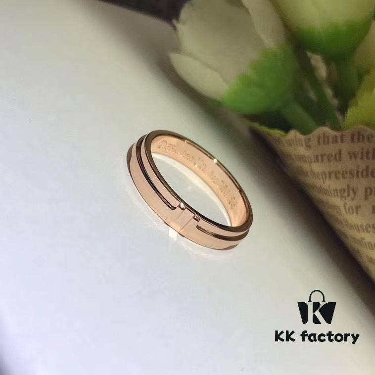 692fd6ed99f2d84055c8aa16 Tiffany Ring