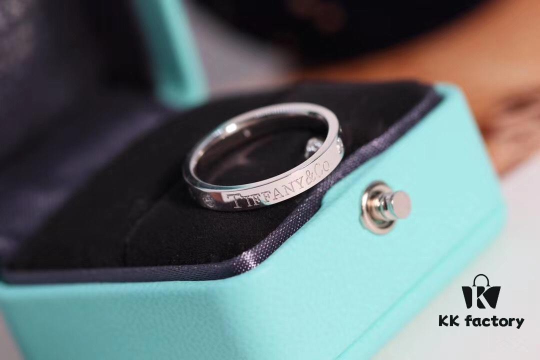 692fd6f199f2d84055c8aa20 TF Tiffany's best-selling style at the counter, unmatched!