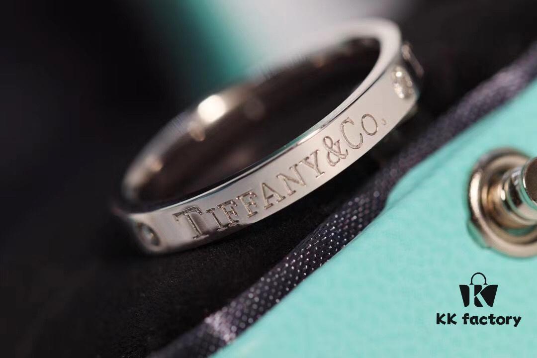 692fd6f199f2d84055c8aa22 TF Tiffany's best-selling style at the counter, unmatched!