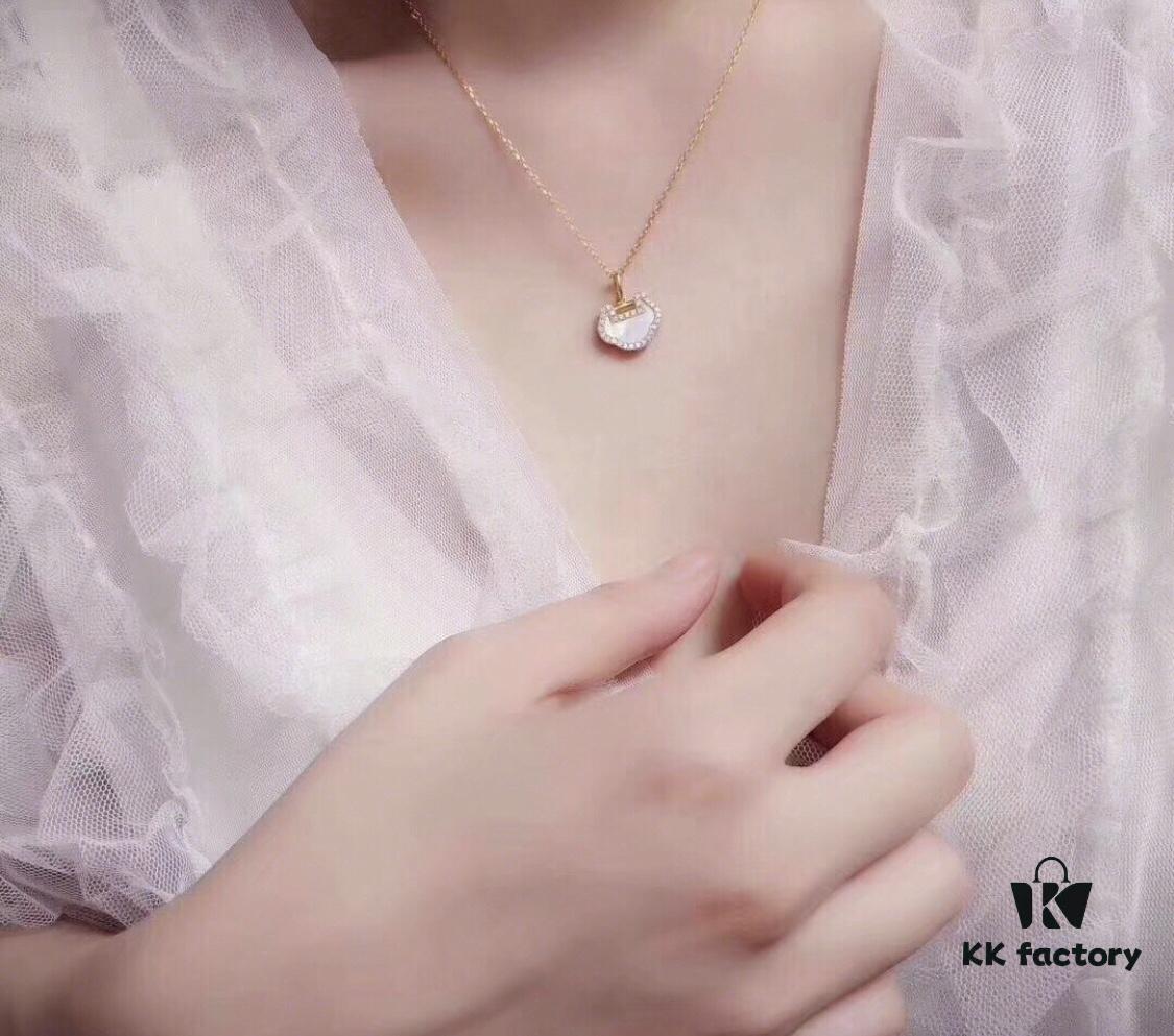 692fd71799f2d84055c8aa6e Qeelin Yu Yi Collection Ruyi Double Diamond Lock Necklace