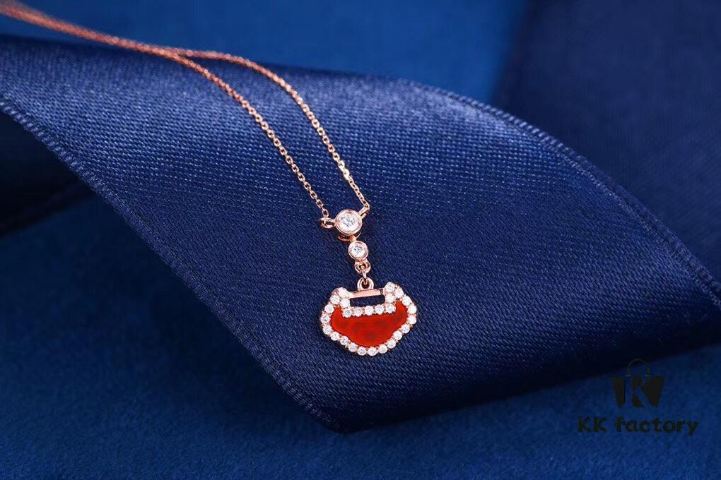 692fd71b99f2d84055c8aa77 Kirin YU YI (Ruyi) Pendant Necklace – Same Style as the Peace Lock, Beautiful Chinese-Inspired Design